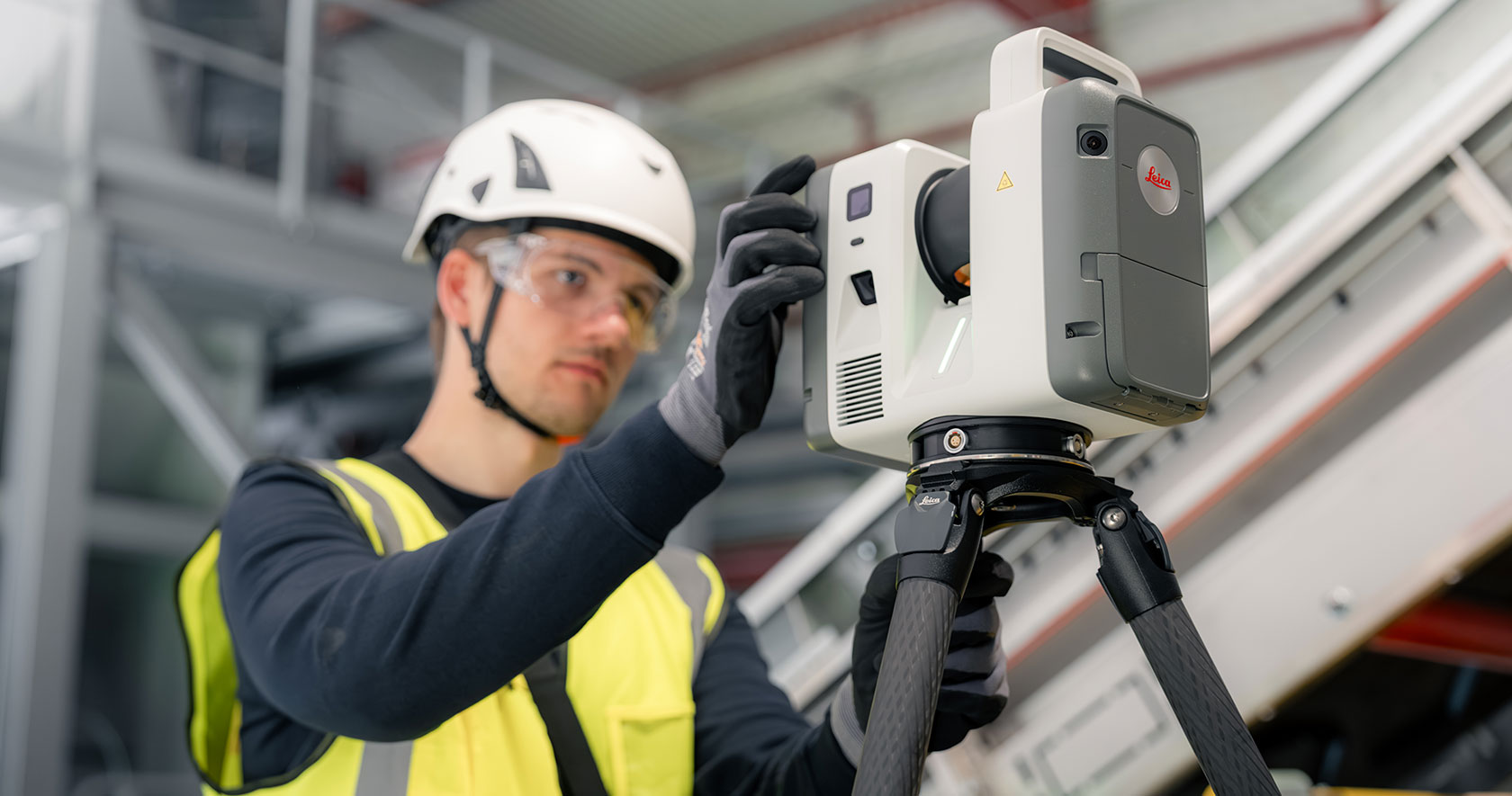 Leica Geosystems reality capture solutions help users document any environment wih accuracy and precision