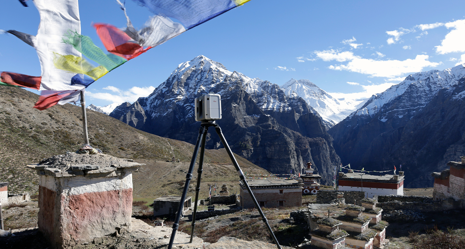 Leica RTC360 on the rooftop of Samling Gompa – Source: Peter Bauer