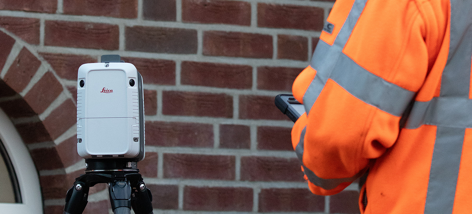 Leica RTC360 van Tikwa scant boerderij in Groningen